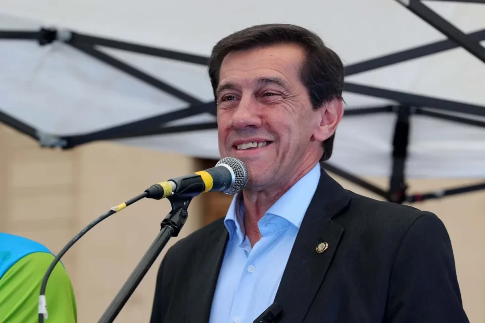 Jujuy: El Gobierno pagará bono de .000 y aumento salarial del 3% para abril