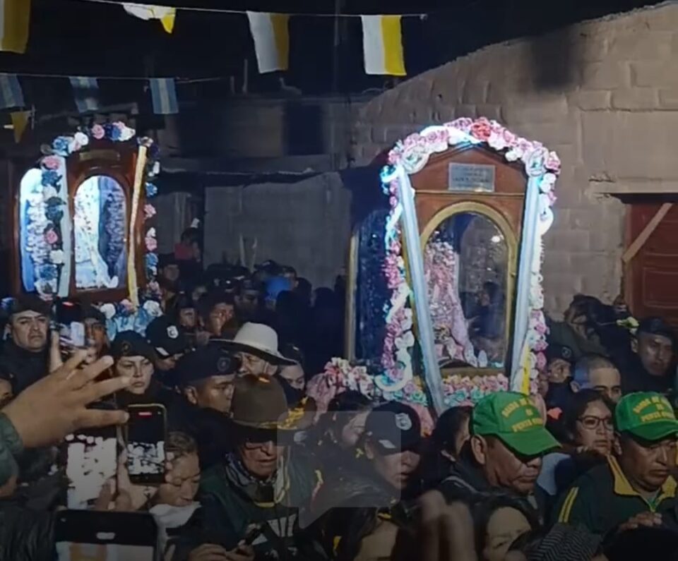 Tumbaya: Sentido fervor religioso en la bajada de la Virgen de Punta Corral