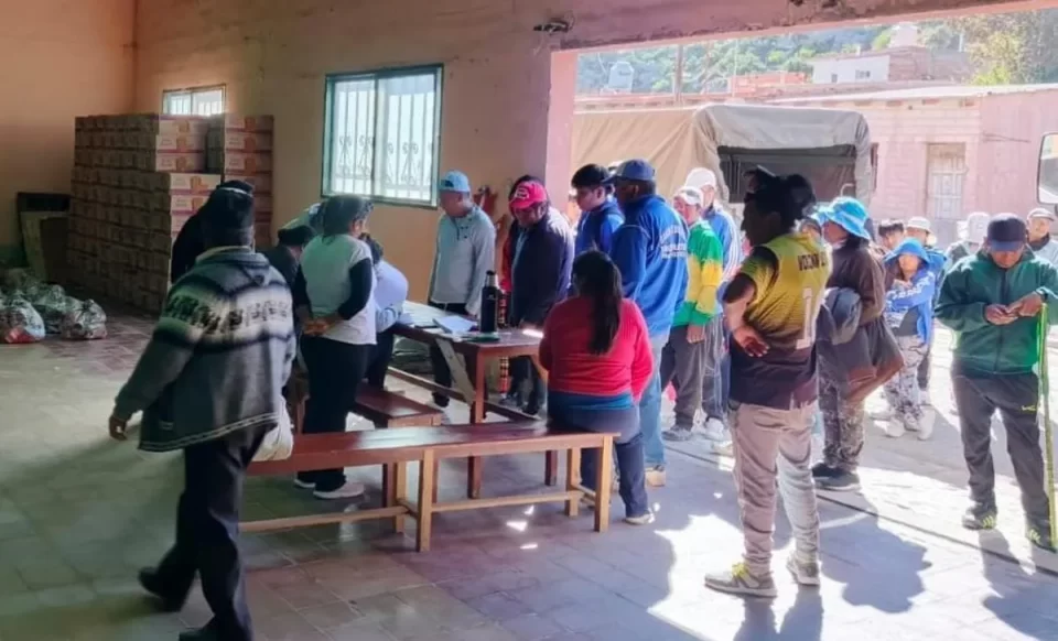 Asistencia del Gobierno a 150 bandas de sikuris que peregrinan a Punta Corral