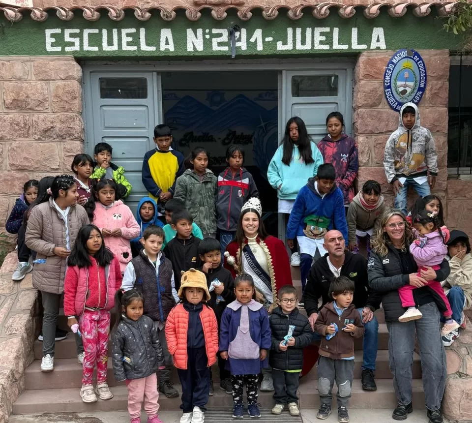 La representante provincial de los estudiantes visita escuelas del Norte