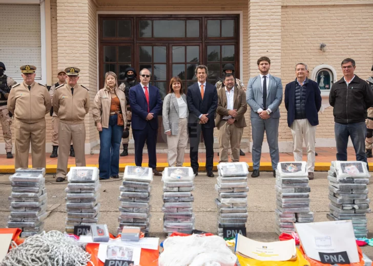 Buque con 469 kilos de cocaína en Santa Fe: «El operativo más grande de la historia a nivel fluvial»