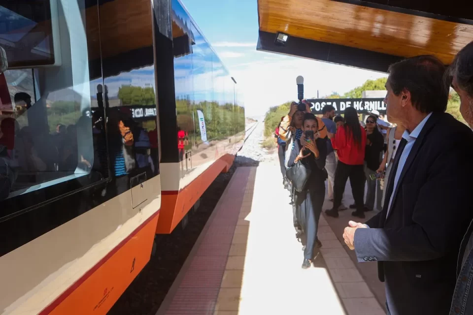 Tren Solar: Sadir impulsa el turismo sostenible con la inauguración del apeadero de Posta de Hornillos