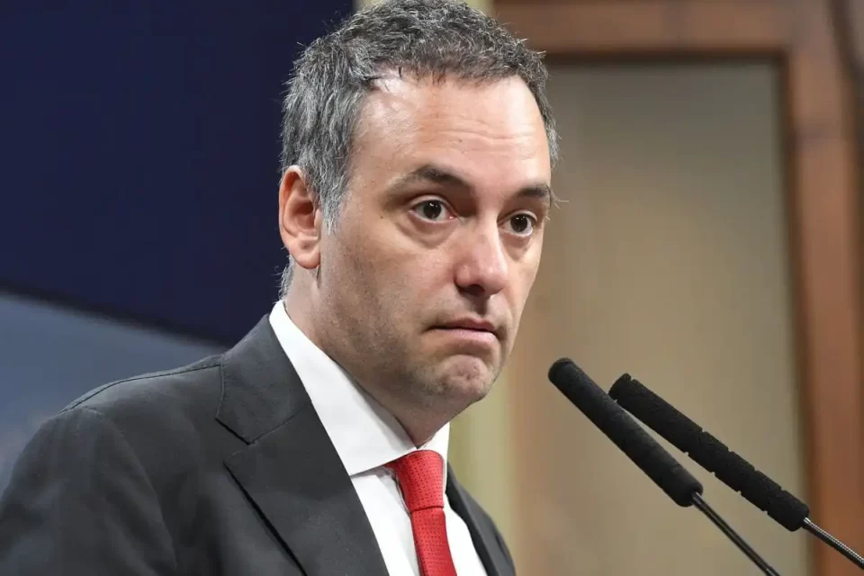 El Gobierno anunció la implementación de un Servicio Militar Voluntario para jóvenes de 18 a 28 años