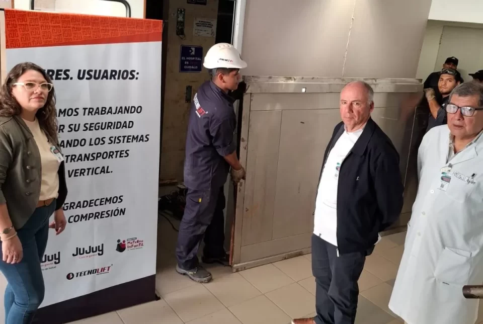 Inició la obra de recambio y modernización de ascensores del Hospital Materno Infantil