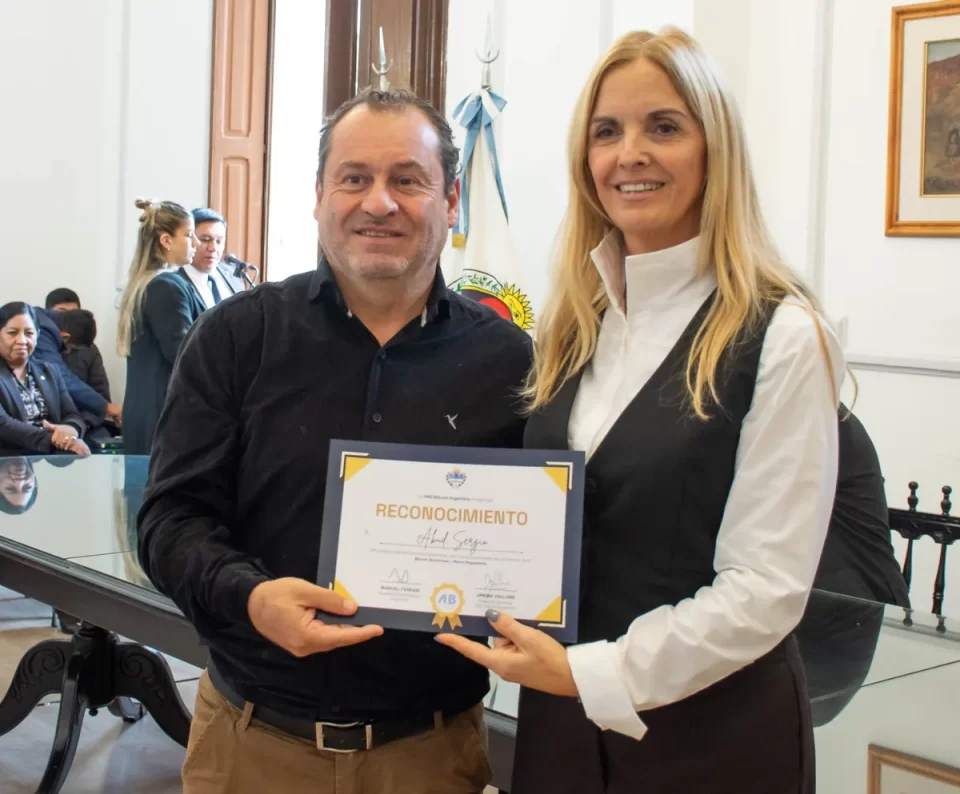 Entregaron los certificados de la primera capacitación en materia económica, bitcoins y criptomonedas