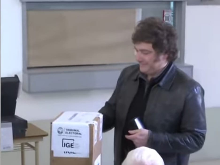 Javier Milei votó en las elecciones de la Ciudad Autónoma de Buenos Aires
