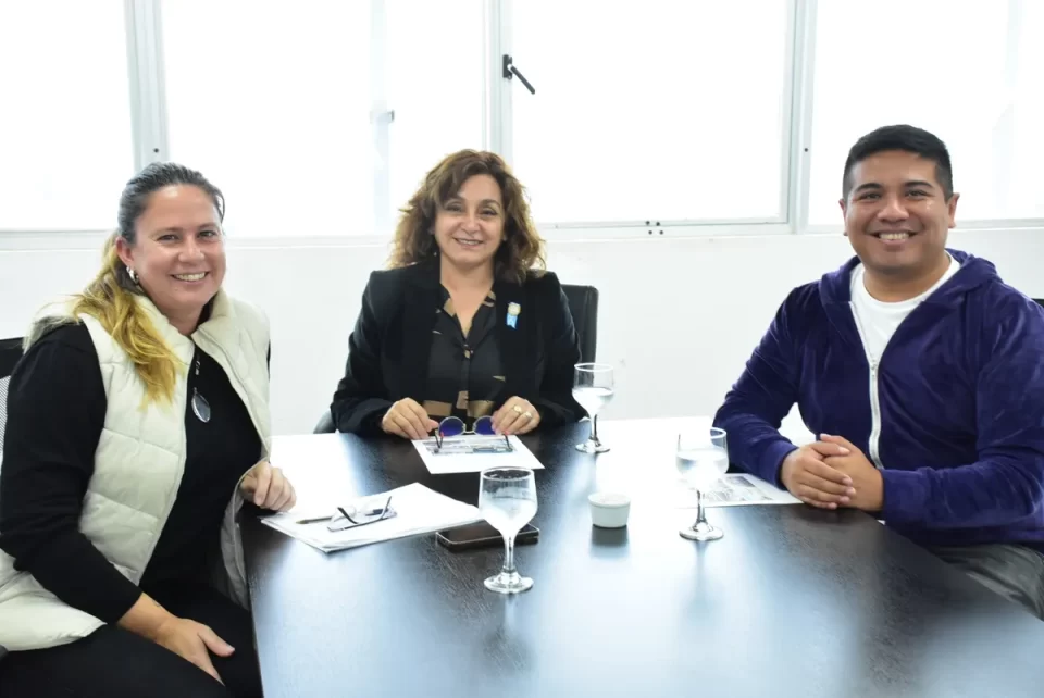 Reunión para potenciar la educación rural en Rodeíto