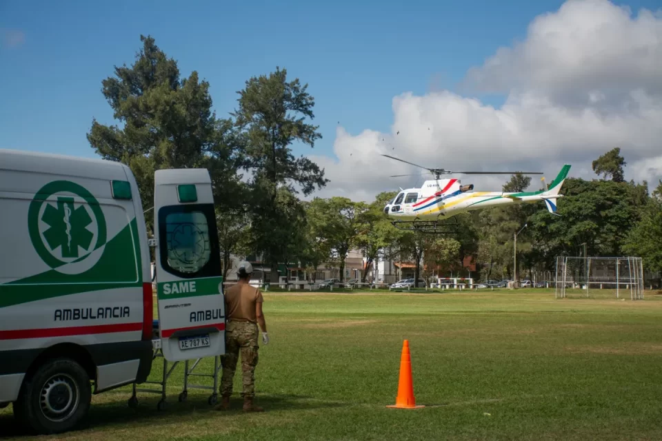 Eficaz rescate aéreo de un hombre que tenía una grave herida en un brazo