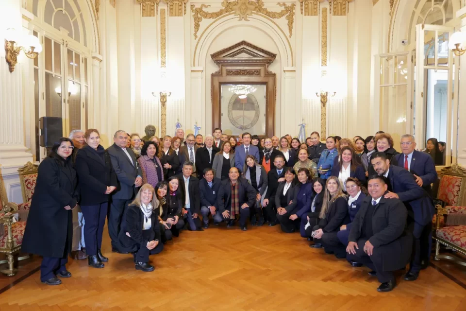Trabajadores de Ceremonial conmemoraron su día en Casa de Gobierno