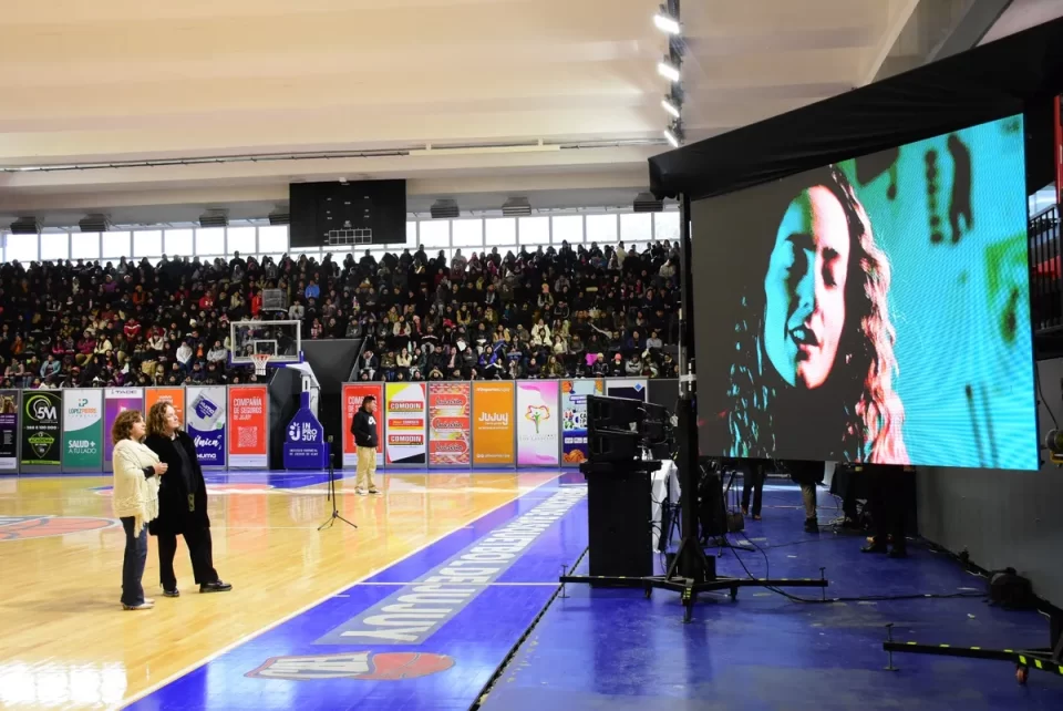 Más de 2.000 docentes se capacitaron en prevención del bullying y ciberbullying