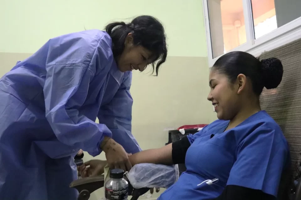 Donar sangre salva vidas: un acto voluntario y altruista