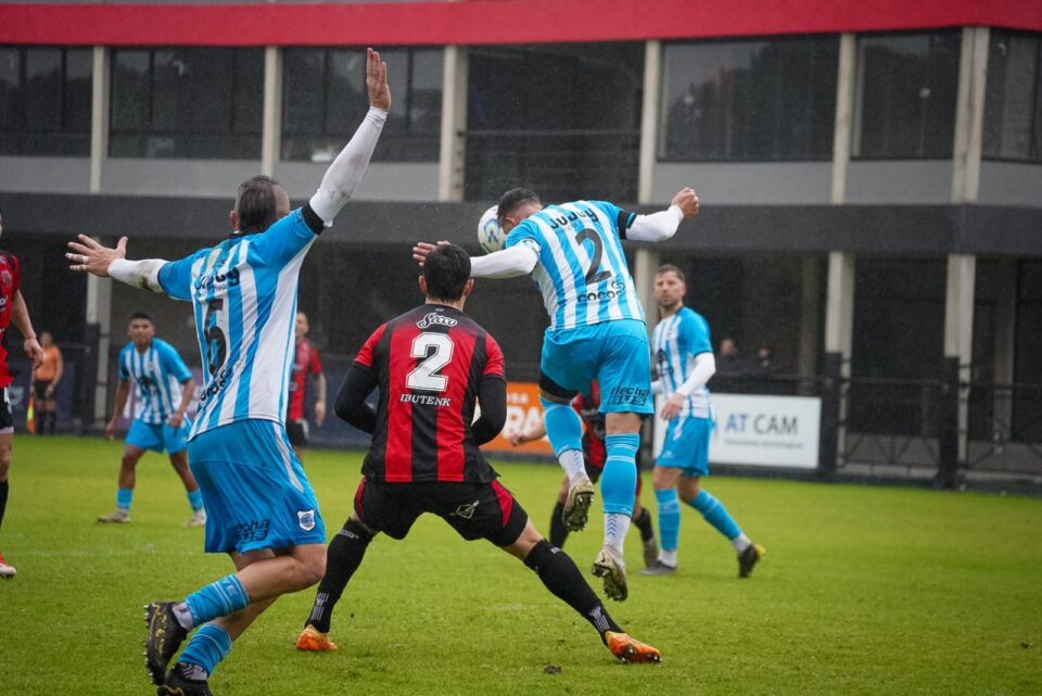 Gimnasia venció a Defensores de Belgrano y sigue de racha