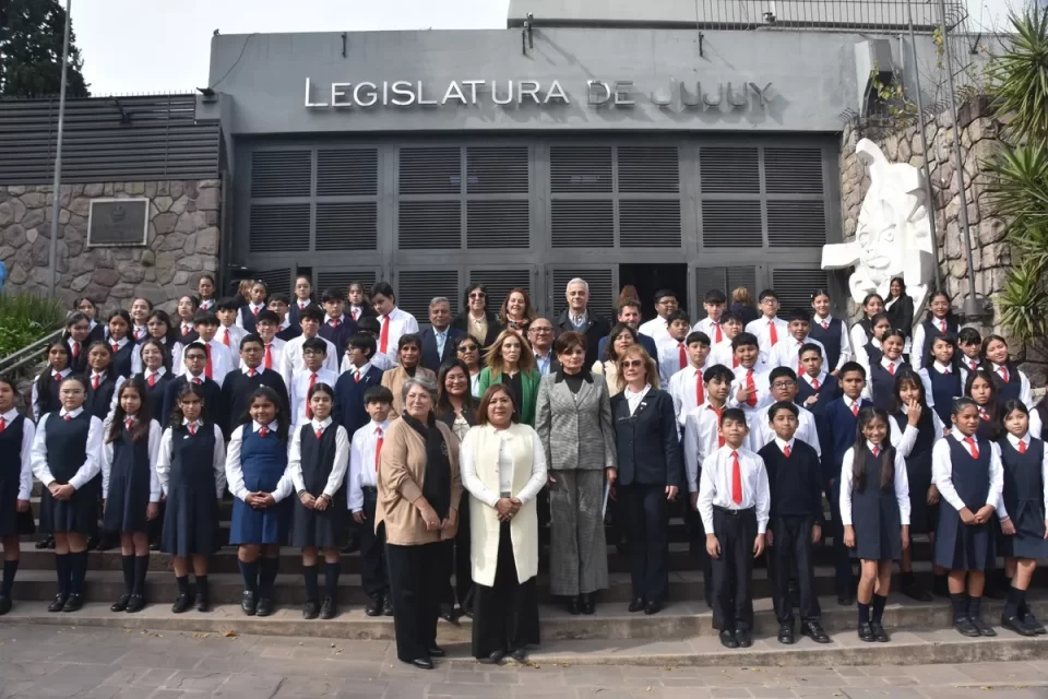 Jujuy: Más de 200 estudiantes manifestaron su compromiso con el cuidado del Ambiente