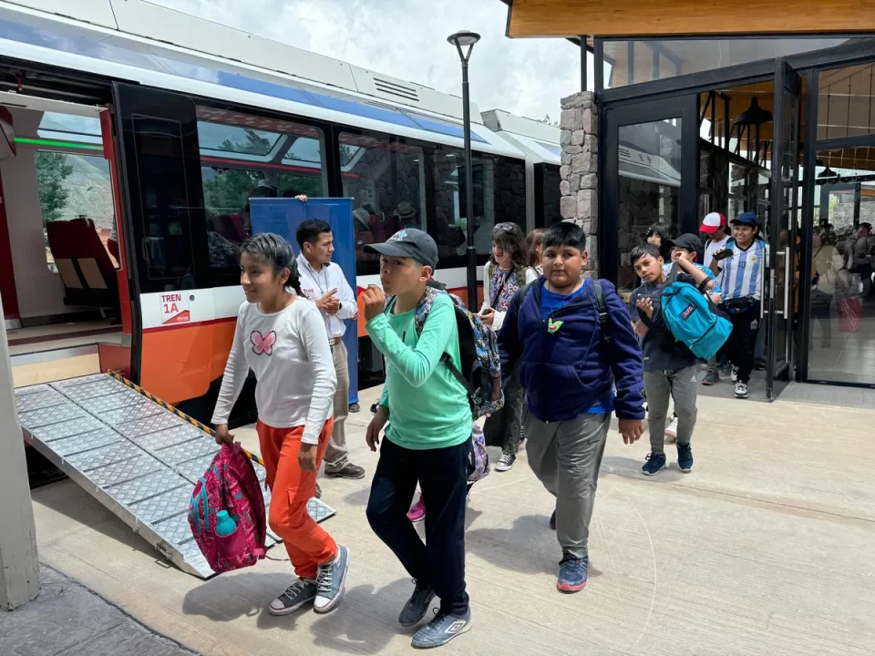 Tren Solar de la Quebrada: turismo sustentable, integración social y desarrollo local