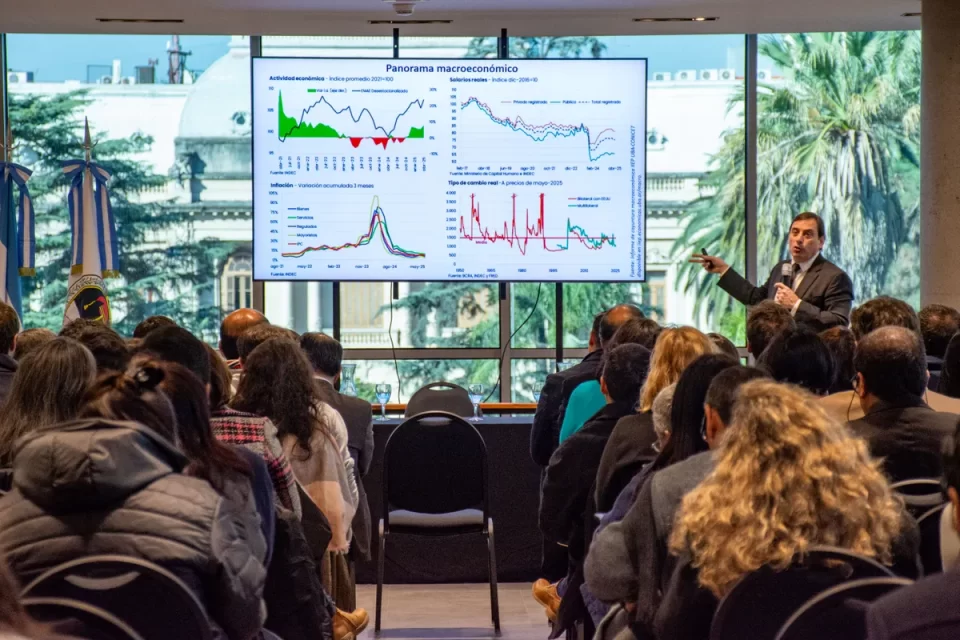 Ciclo de Conferencias sobre Crecimiento Económico y Situación Sociolaboral