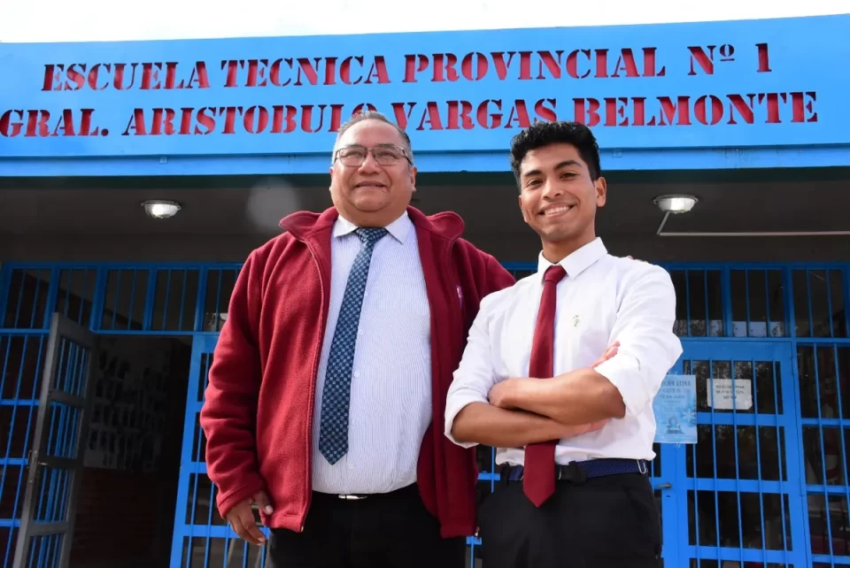 Alumno de la Técnica Provincial N°1 recibe beca para formarse en universidad de EEUU