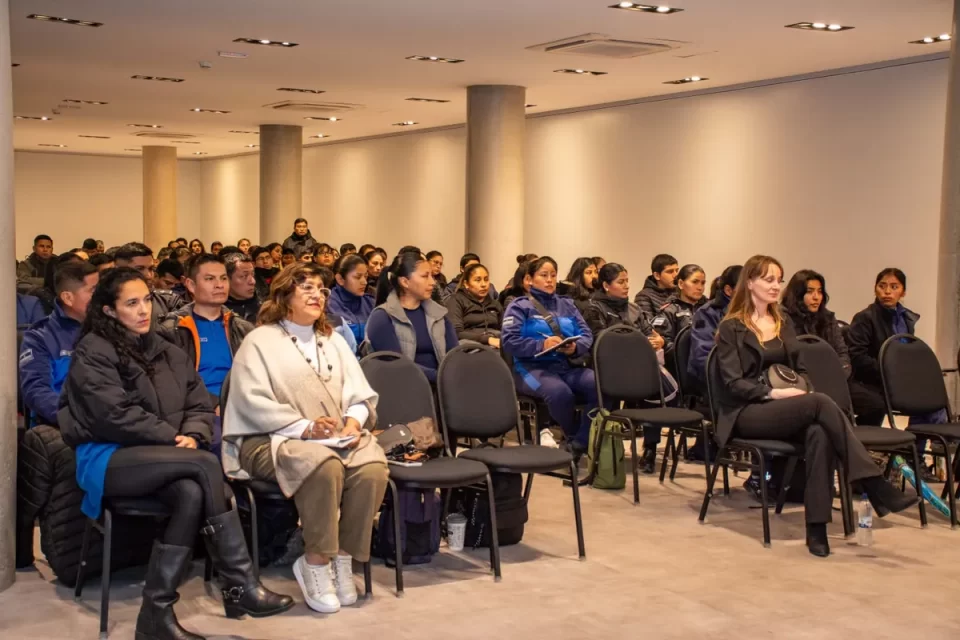 Capacitan en prevención del grooming a agentes del Estado