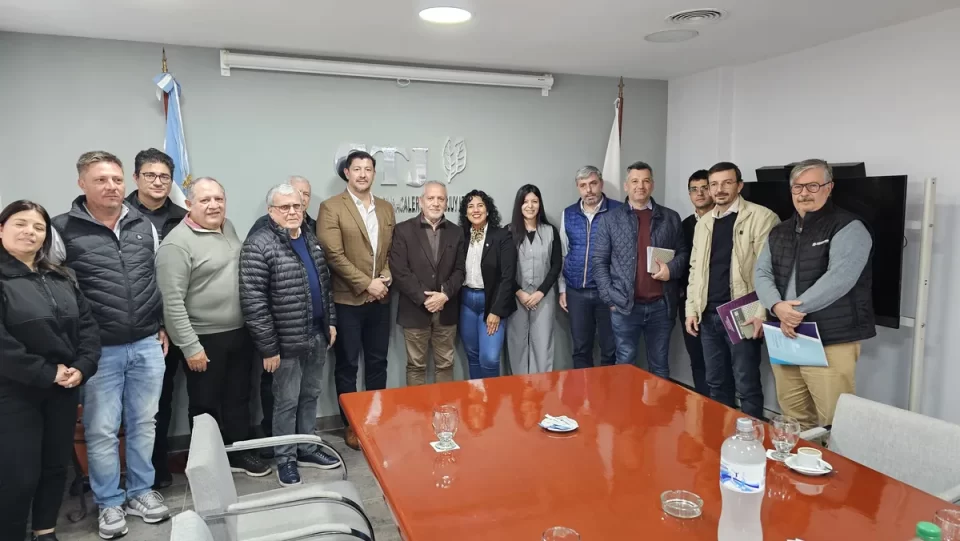 Unidad y compromiso para fortalecer la cadena del tabaco jujeño