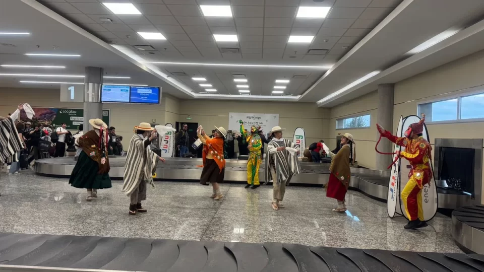 Magia pura de invierno en la bienvenida a los primeros turistas de la temporada