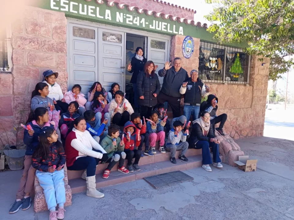 Más de 140 escuelas beneficiadas con un proyecto de salud bucal