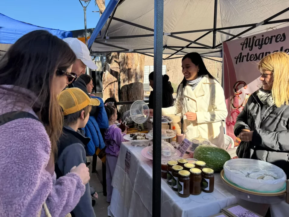 Entre «Saberes y Sabores», Jujuy expone su cultura en las estaciones del Tren Solar