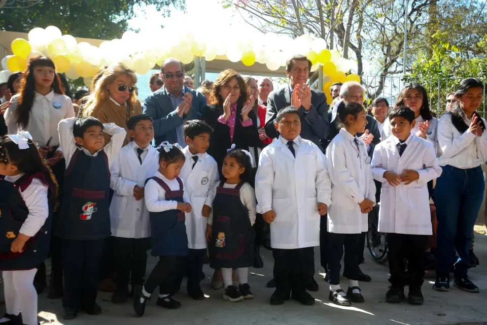 Sadir inauguró obras edilicias en la Escuela N° 22 y el Secundario Rural N° 4 de Carahunco