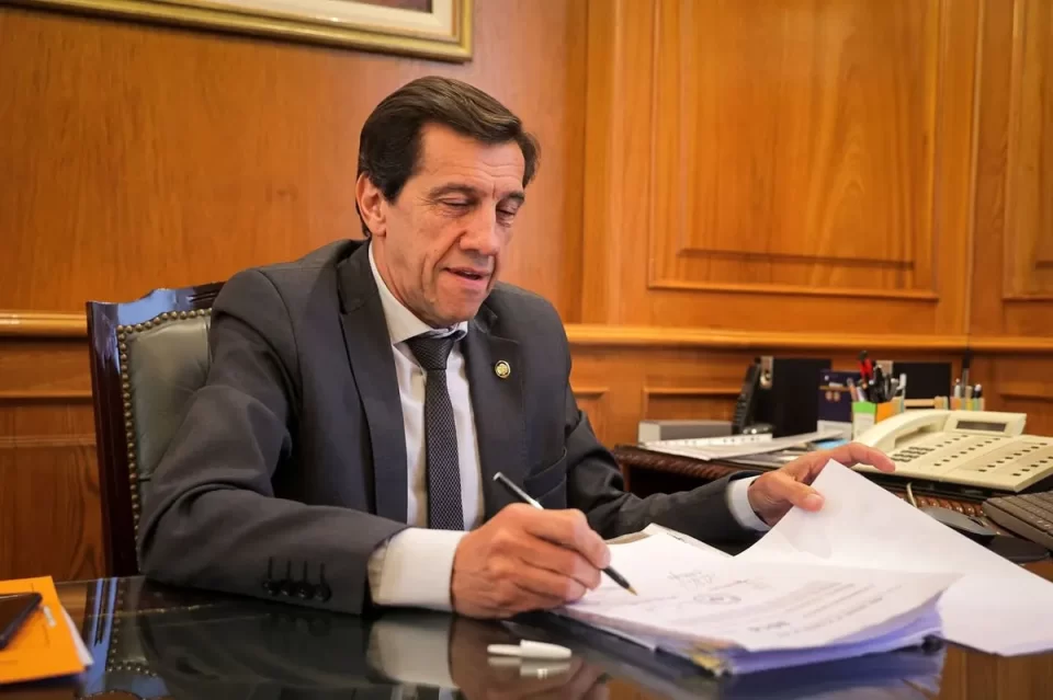 Ascenso para más de 1.900 policías