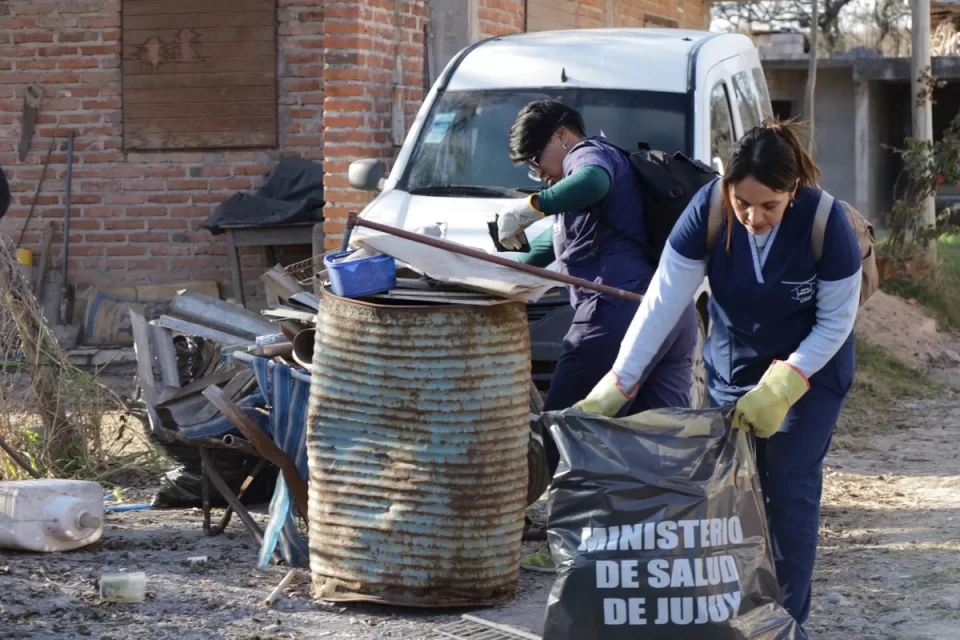 Prevención del dengue: continúa el descacharrado en la capital jujeña