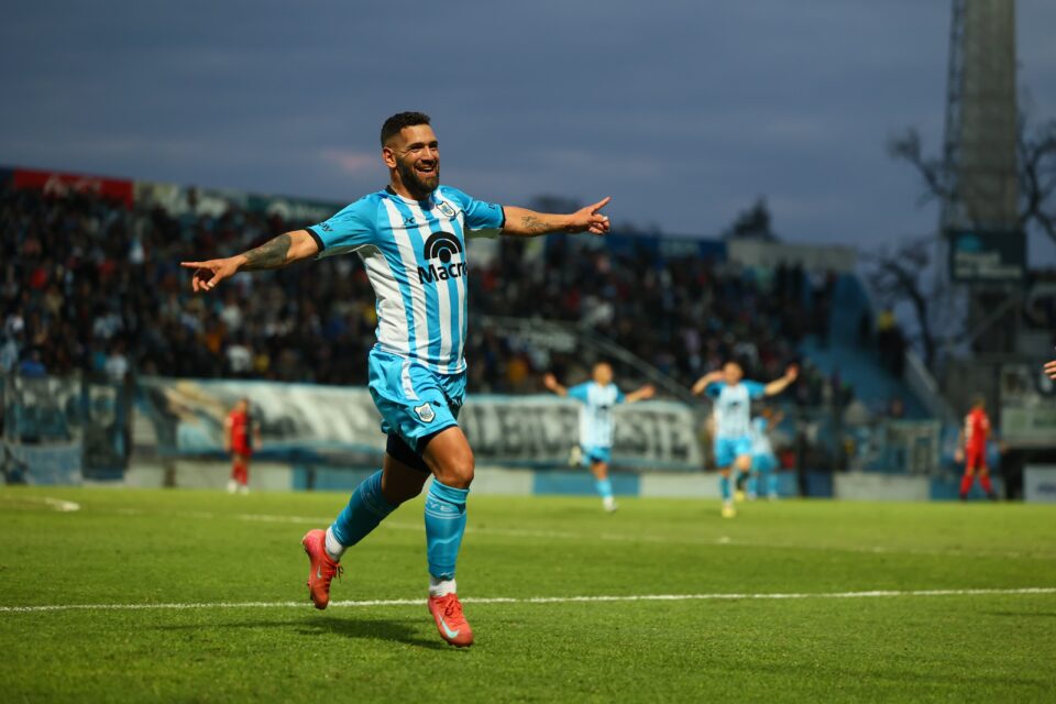 Contundente triunfo del «Lobo» jujeño ante un débil Colón