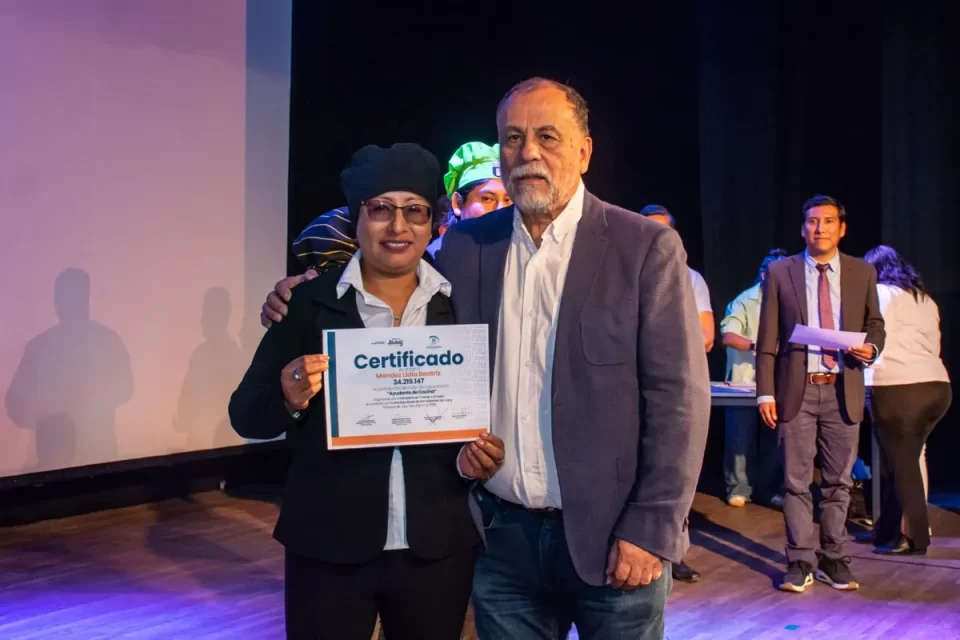 Entregaron más de 200 certificados de formación laboral