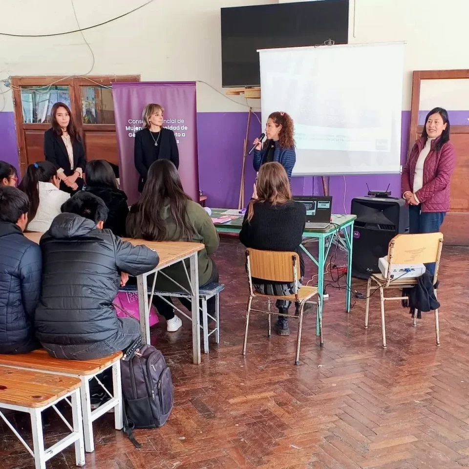 Sobre violencia en el noviazgo reflexionaron estudiantes de Maimará
