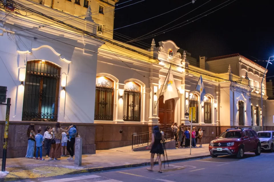 Elecciones: El Registro Civil extiende el horario de atención para la entrega de DNI