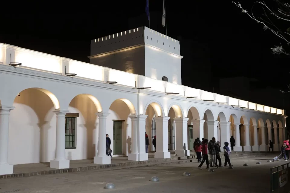 Sofocaron un principio de incendio en el bar de El Cabildo de Jujuy