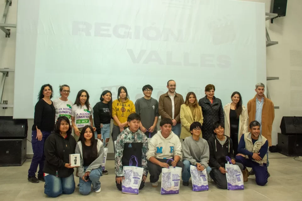 Entregan los premios «1 Minuto por mi Tierra», para promover la conciencia ambiental