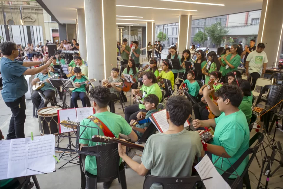 El Encuentro de Orquestas del Valle llenó de emoción el Cabildo