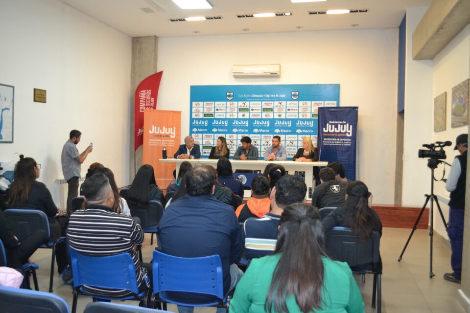 El fútbol femenino de la región sienta sus bases en Jujuy