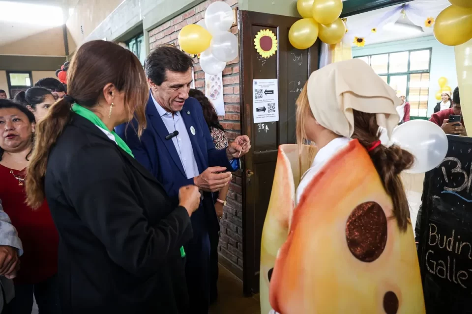 Sadir recorrió la Expo Educativa Económica Administrativa