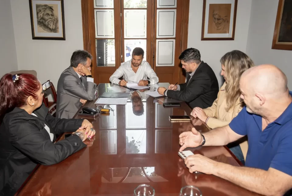  Firman convenio para posicionar Jujuy como destino académico