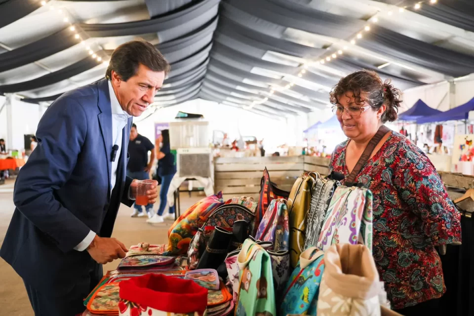 Sadir recorrió la Expo Productiva en Ciudad Cultural