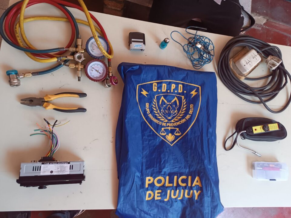 Ofrecía objetos robados en la vieja Terminal