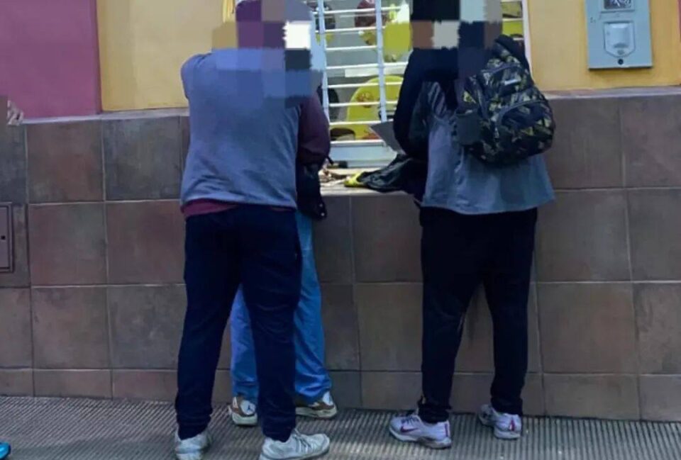 Colombiano atrapado «in fraganti» en un local comercial