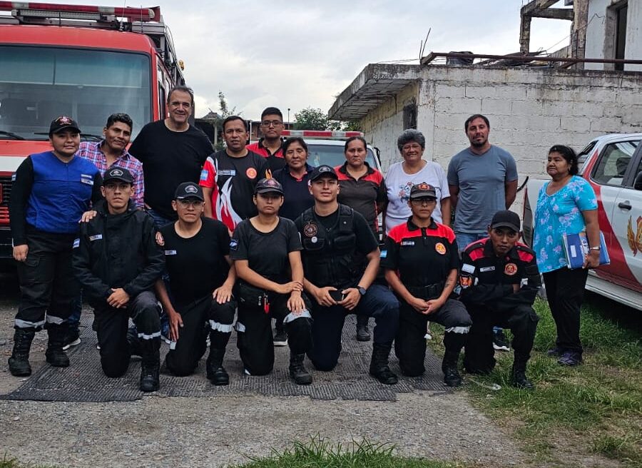 Concejal se reunió con equipos de bomberos voluntarios de Alto Comedero