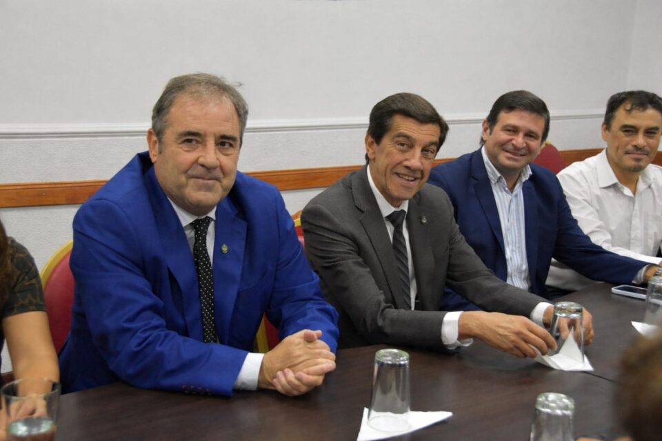 Sadir y Bernis junto al bloque oficialista para impulsar la agenda legislativa